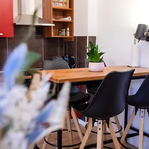 Cosy Castle Flat In Center - Free Parking Laibach